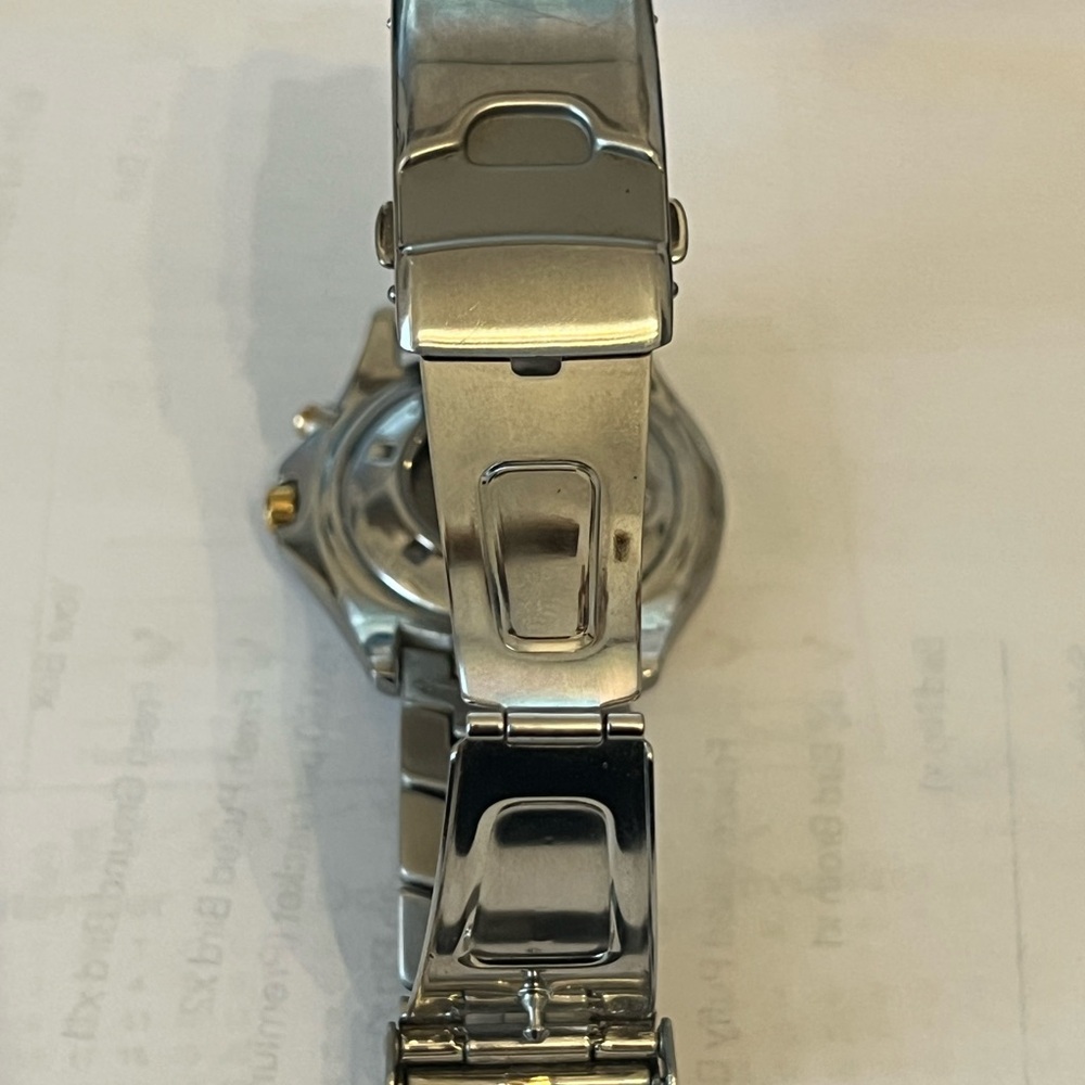 Seiko Two-Tone Kinetic Watch with Blue Dial - Picture 4 of 4